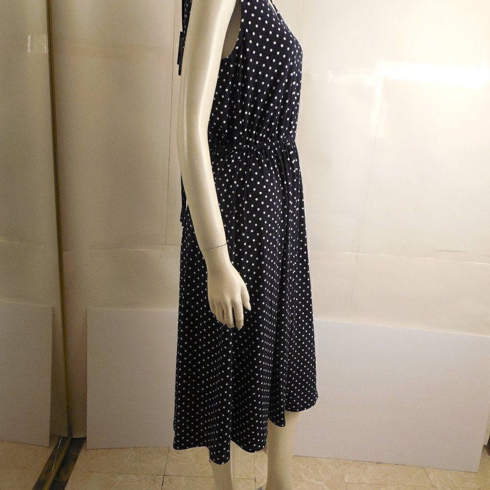 582712.....ADRIANNA PAPELL Printed Tie Neck Sleeveless Dress - Picture 2 of 6